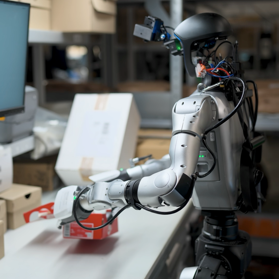 Sereact industrial robot